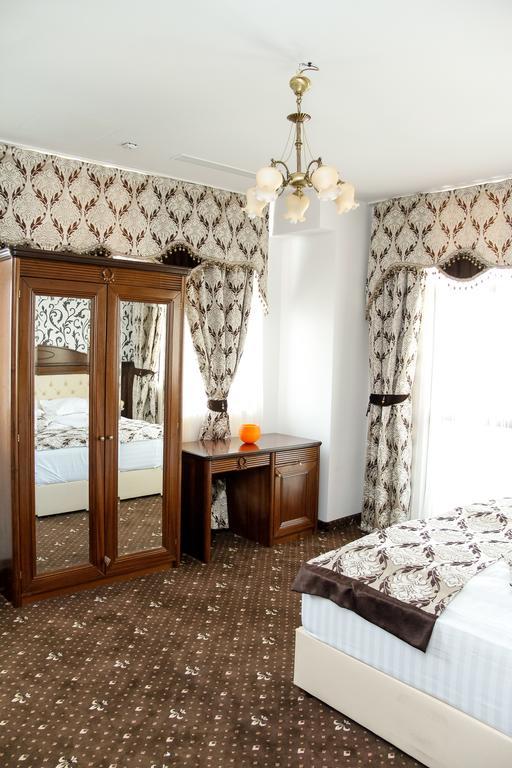 Отель Pik Elegance Плоешти Номер фото