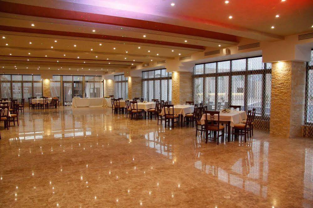 Отель Pik Elegance Плоешти Экстерьер фото